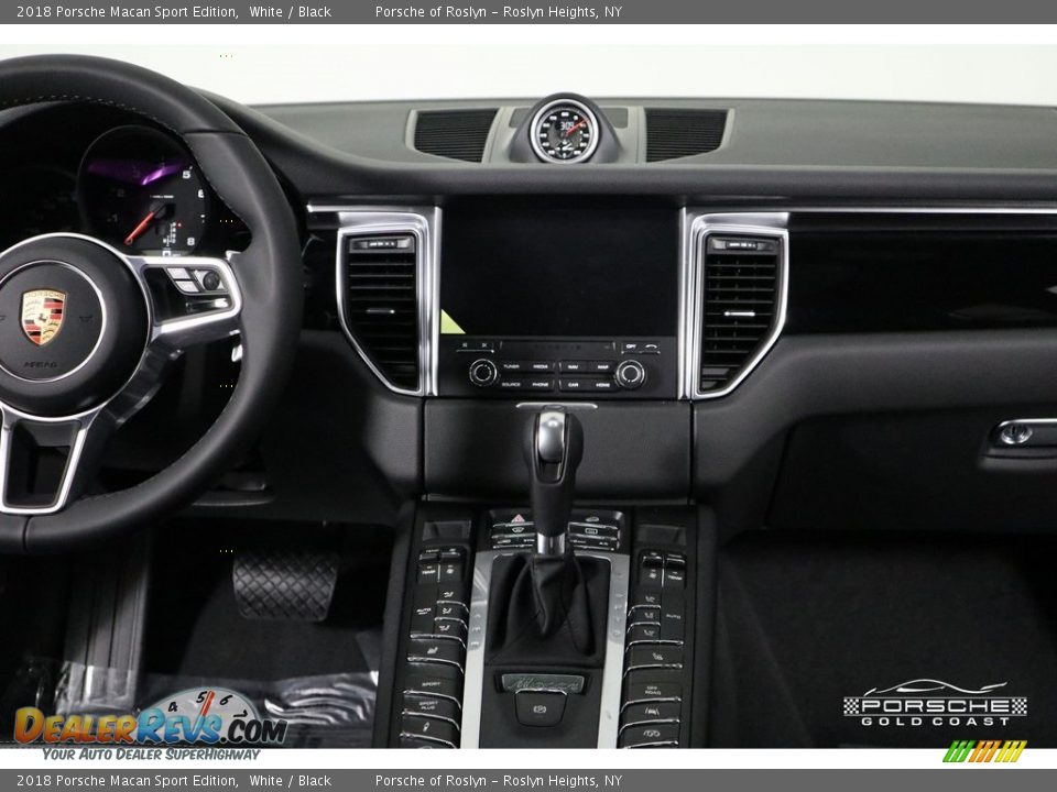 2018 Porsche Macan Sport Edition White / Black Photo #17