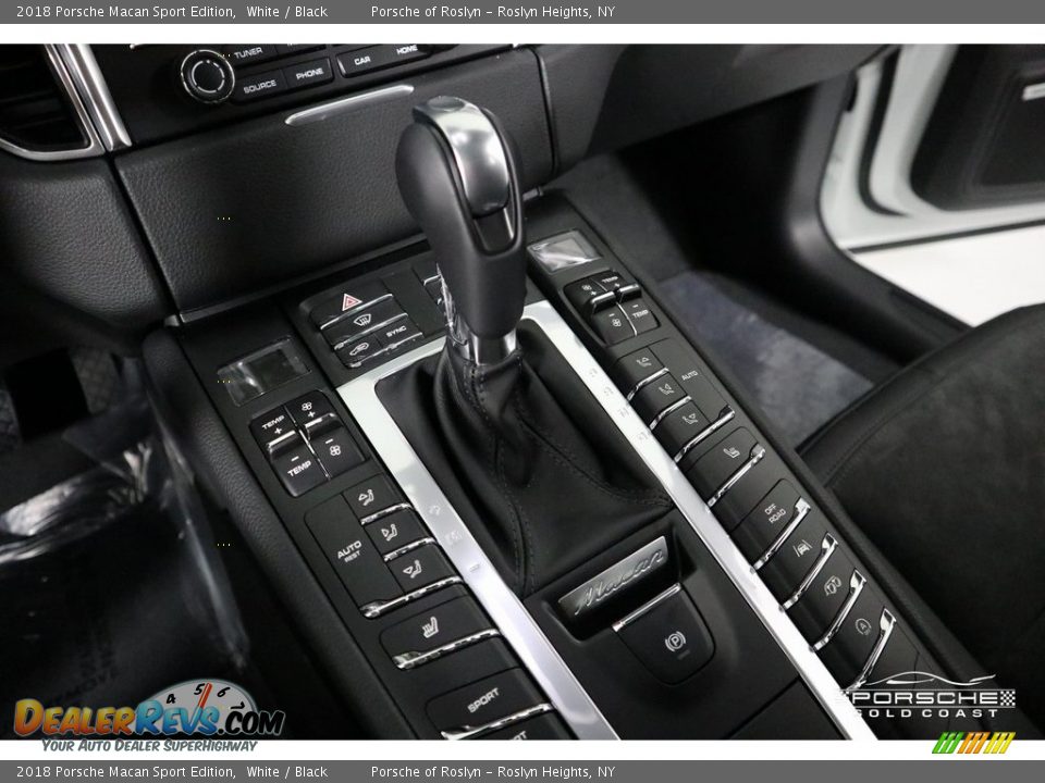 2018 Porsche Macan Sport Edition White / Black Photo #21