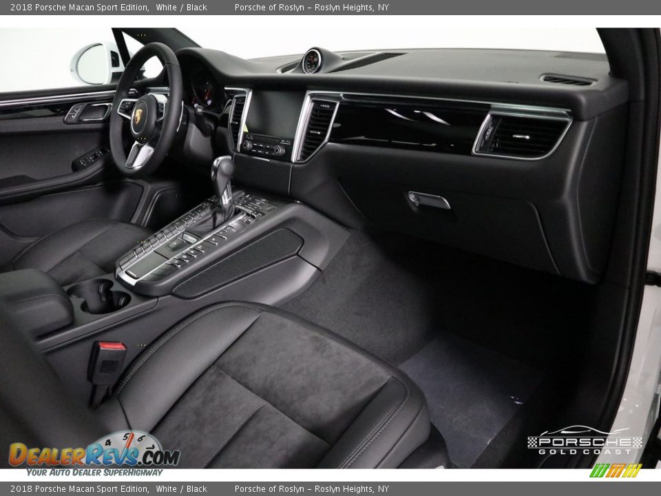 2018 Porsche Macan Sport Edition White / Black Photo #24