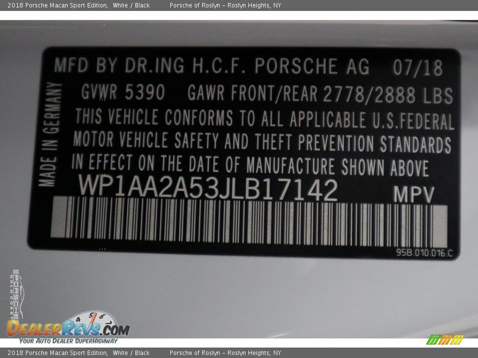 2018 Porsche Macan Sport Edition White / Black Photo #27