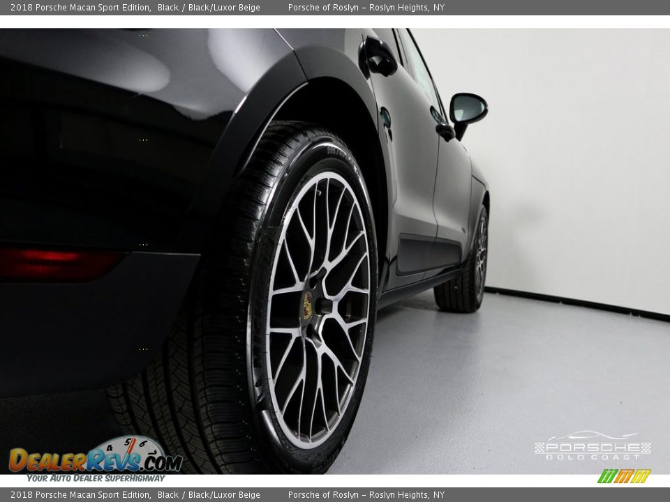 2018 Porsche Macan Sport Edition Black / Black/Luxor Beige Photo #9