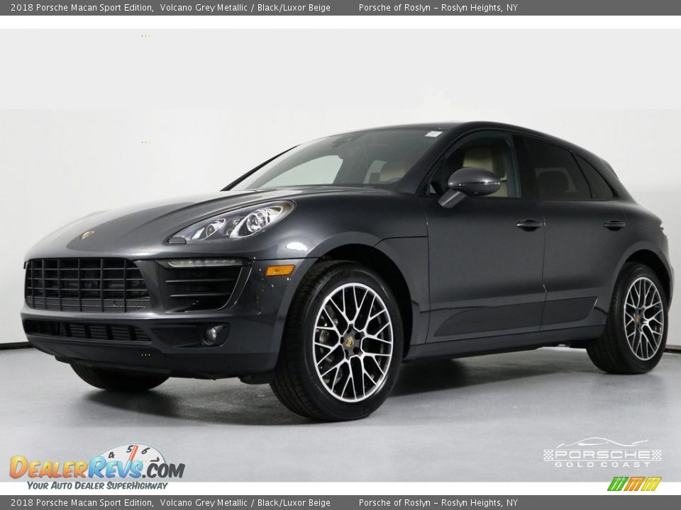 2018 Porsche Macan Sport Edition Volcano Grey Metallic / Black/Luxor Beige Photo #3
