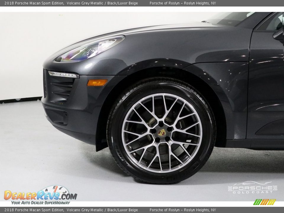2018 Porsche Macan Sport Edition Volcano Grey Metallic / Black/Luxor Beige Photo #11