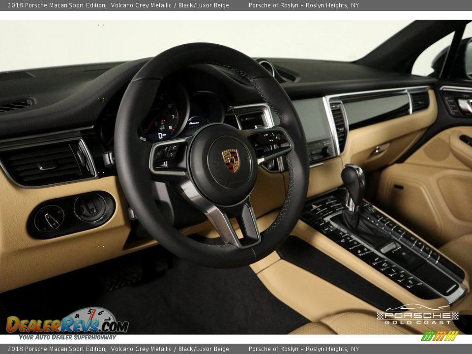 2018 Porsche Macan Sport Edition Volcano Grey Metallic / Black/Luxor Beige Photo #15