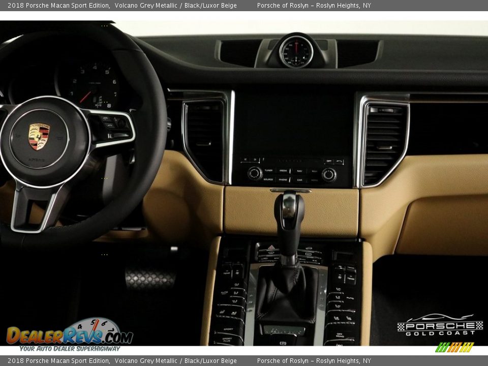 2018 Porsche Macan Sport Edition Volcano Grey Metallic / Black/Luxor Beige Photo #16