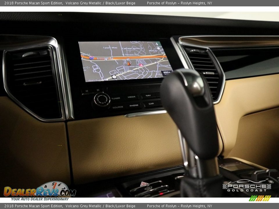 2018 Porsche Macan Sport Edition Volcano Grey Metallic / Black/Luxor Beige Photo #18