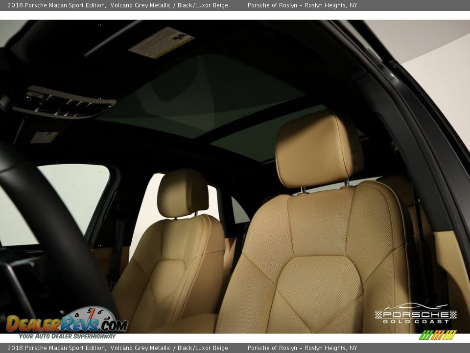 2018 Porsche Macan Sport Edition Volcano Grey Metallic / Black/Luxor Beige Photo #20