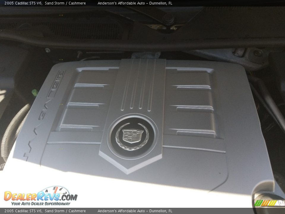 2005 Cadillac STS V6 Sand Storm / Cashmere Photo #26