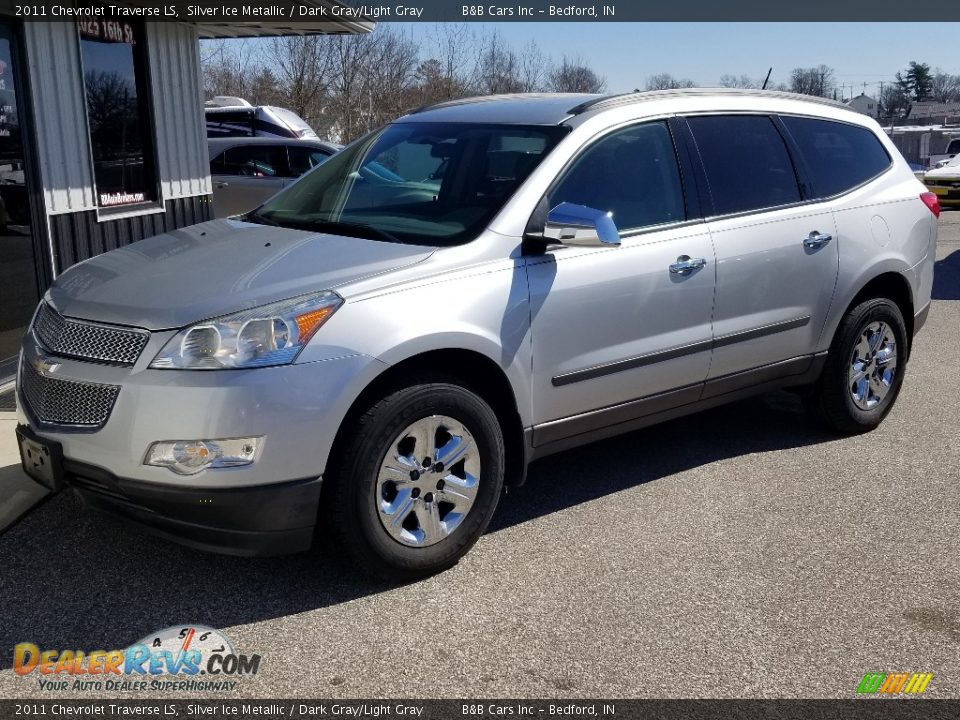 2011 Chevrolet Traverse LS Silver Ice Metallic / Dark Gray/Light Gray Photo #1