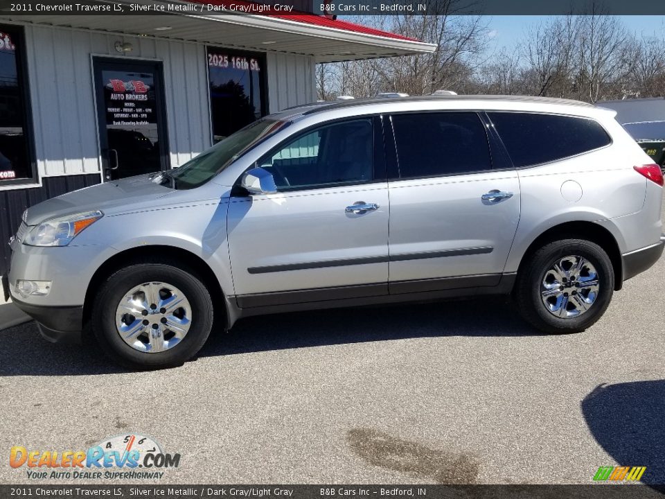 2011 Chevrolet Traverse LS Silver Ice Metallic / Dark Gray/Light Gray Photo #2