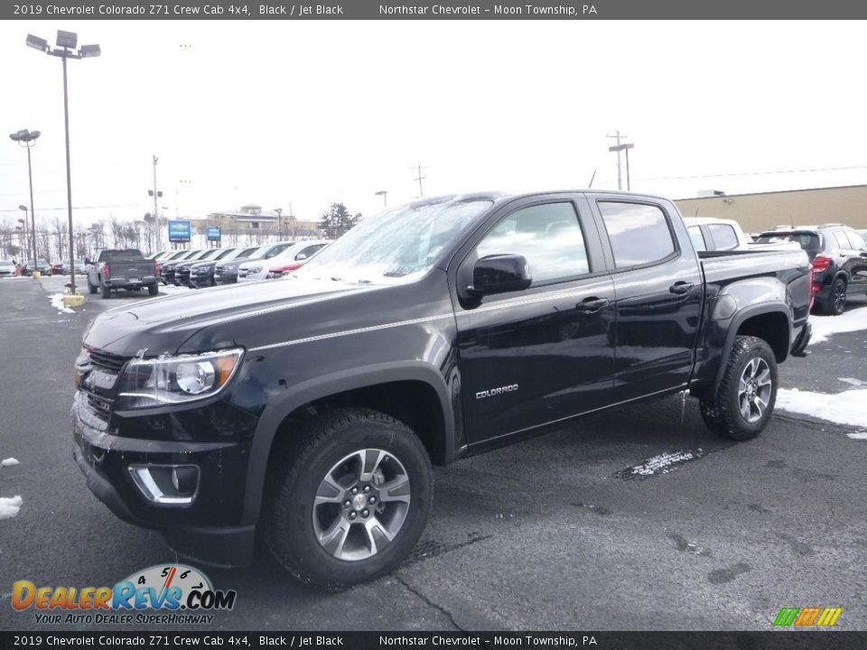 Front 3/4 View of 2019 Chevrolet Colorado Z71 Crew Cab 4x4 Photo #1