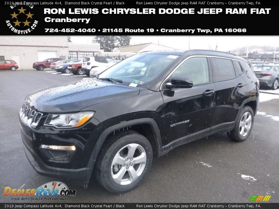 2019 Jeep Compass Latitude 4x4 Diamond Black Crystal Pearl / Black Photo #1