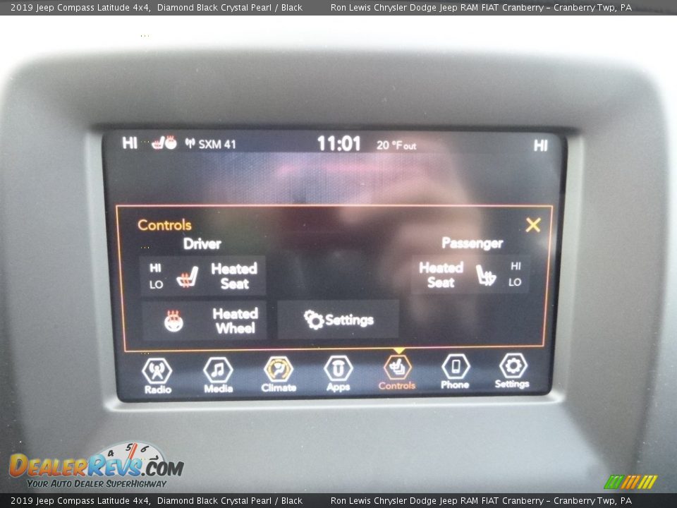 2019 Jeep Compass Latitude 4x4 Diamond Black Crystal Pearl / Black Photo #17