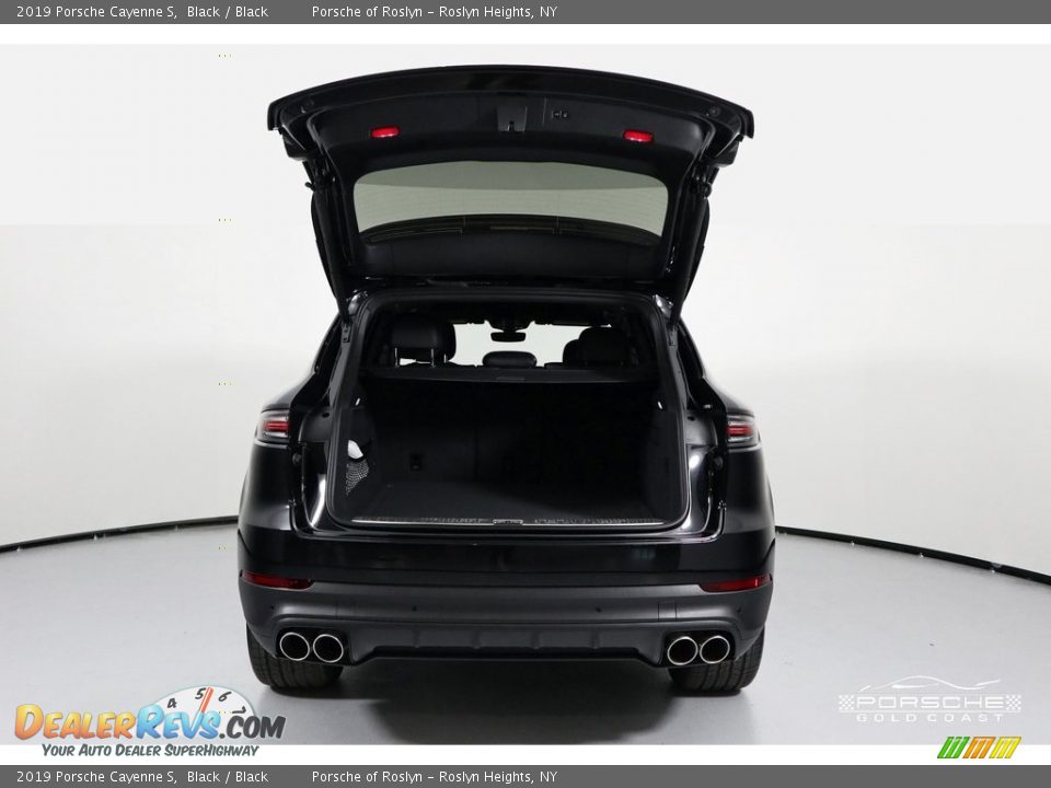 2019 Porsche Cayenne S Black / Black Photo #7