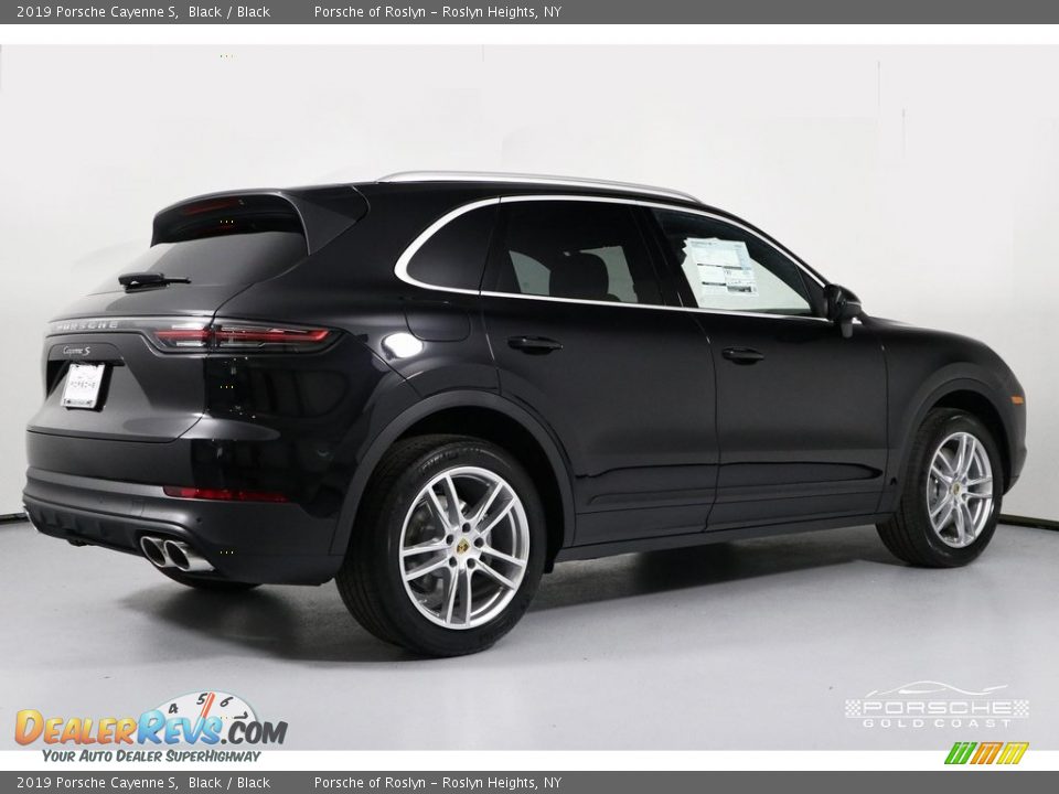 2019 Porsche Cayenne S Black / Black Photo #9