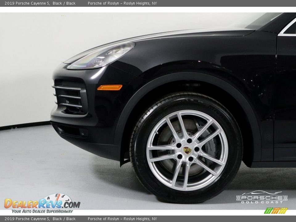 2019 Porsche Cayenne S Black / Black Photo #11