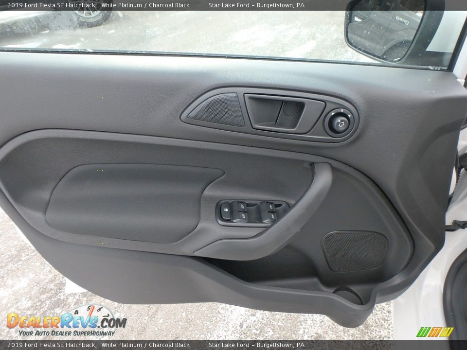 2019 Ford Fiesta SE Hatchback White Platinum / Charcoal Black Photo #13