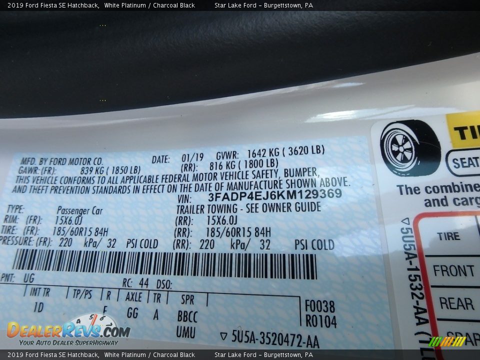2019 Ford Fiesta SE Hatchback White Platinum / Charcoal Black Photo #14