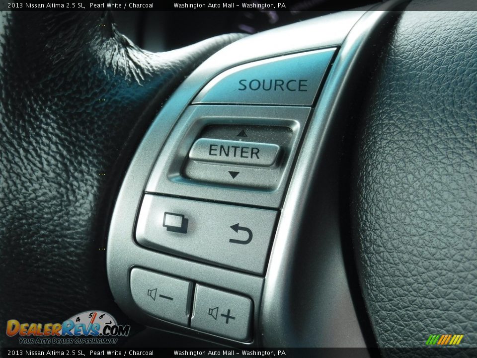2013 Nissan Altima 2.5 SL Pearl White / Charcoal Photo #23