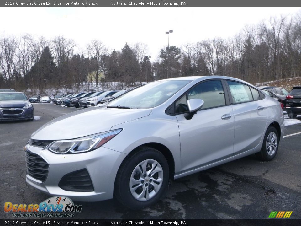 Front 3/4 View of 2019 Chevrolet Cruze LS Photo #1