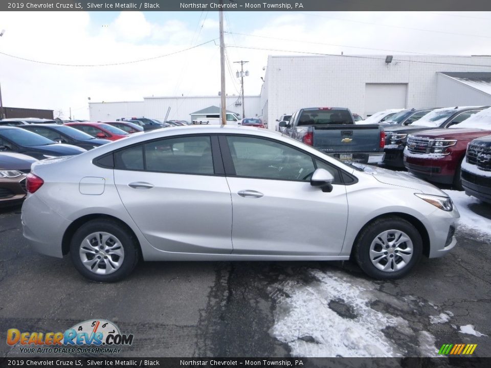 2019 Chevrolet Cruze LS Silver Ice Metallic / Black Photo #6