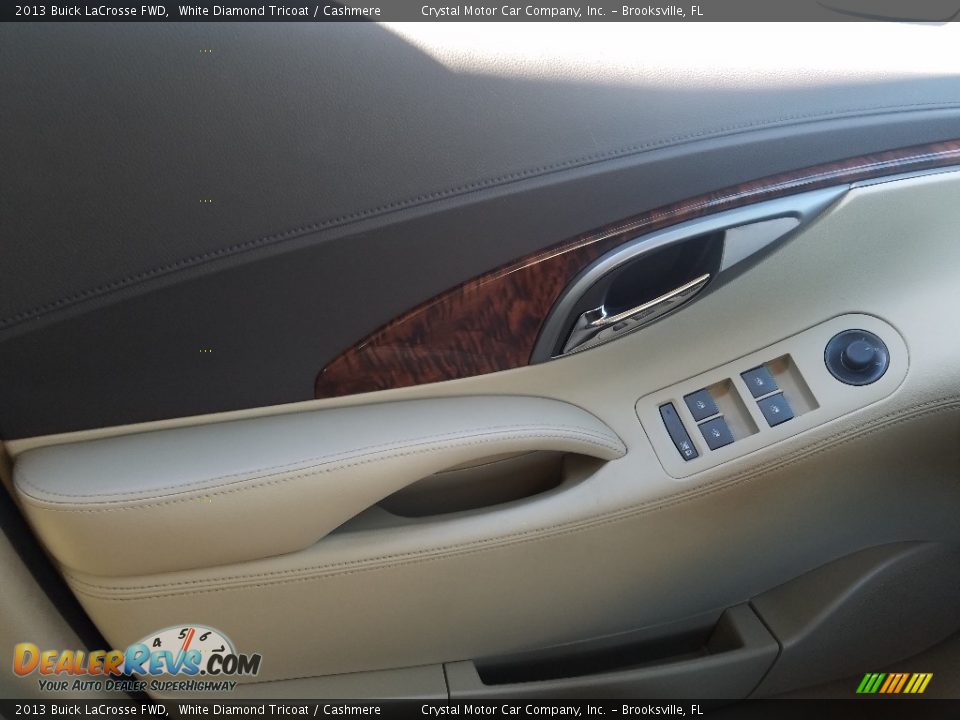 2013 Buick LaCrosse FWD White Diamond Tricoat / Cashmere Photo #17