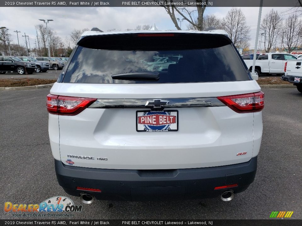 2019 Chevrolet Traverse RS AWD Pearl White / Jet Black Photo #5