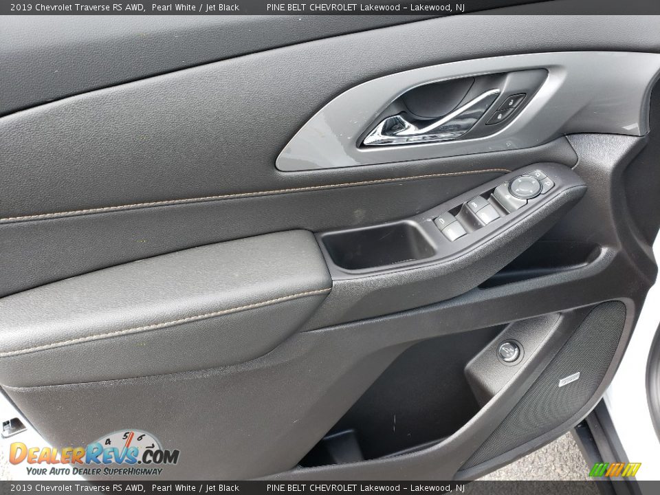 2019 Chevrolet Traverse RS AWD Pearl White / Jet Black Photo #8