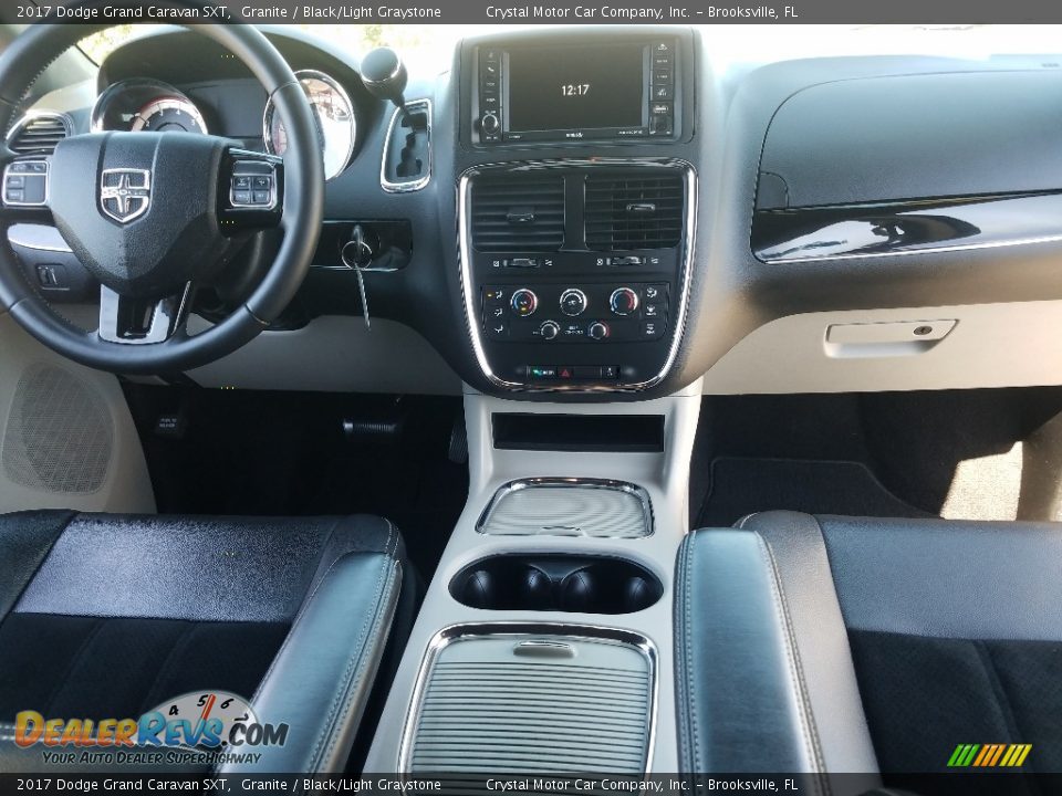 2017 Dodge Grand Caravan SXT Granite / Black/Light Graystone Photo #14