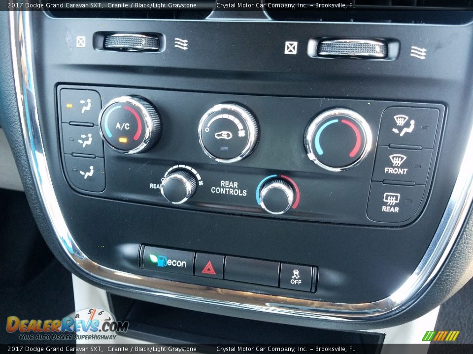 2017 Dodge Grand Caravan SXT Granite / Black/Light Graystone Photo #17