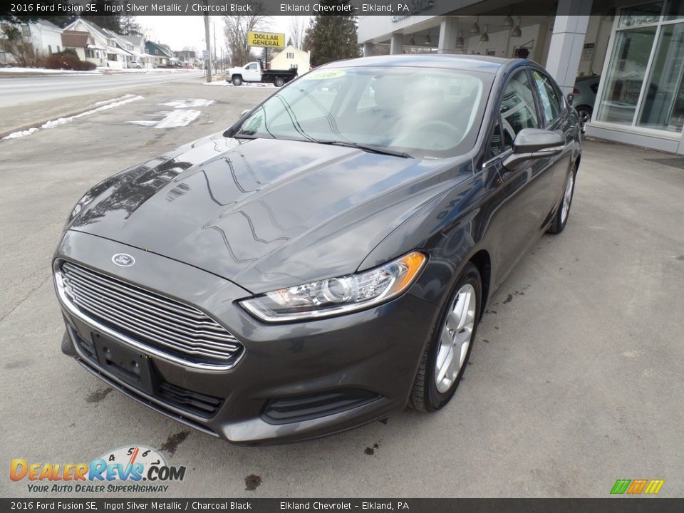 2016 Ford Fusion SE Ingot Silver Metallic / Charcoal Black Photo #1