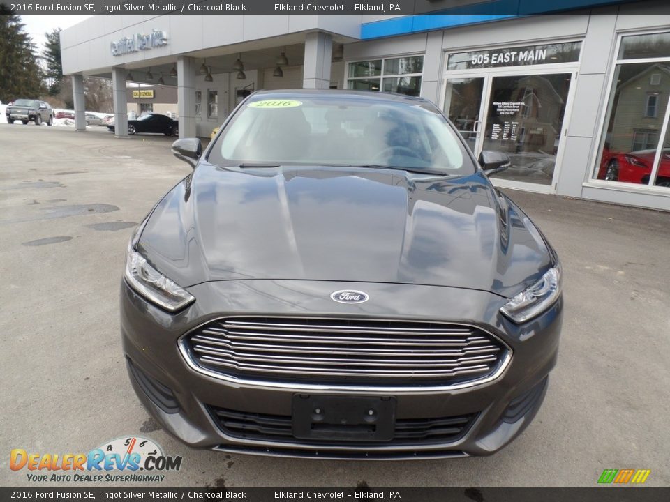 2016 Ford Fusion SE Ingot Silver Metallic / Charcoal Black Photo #2