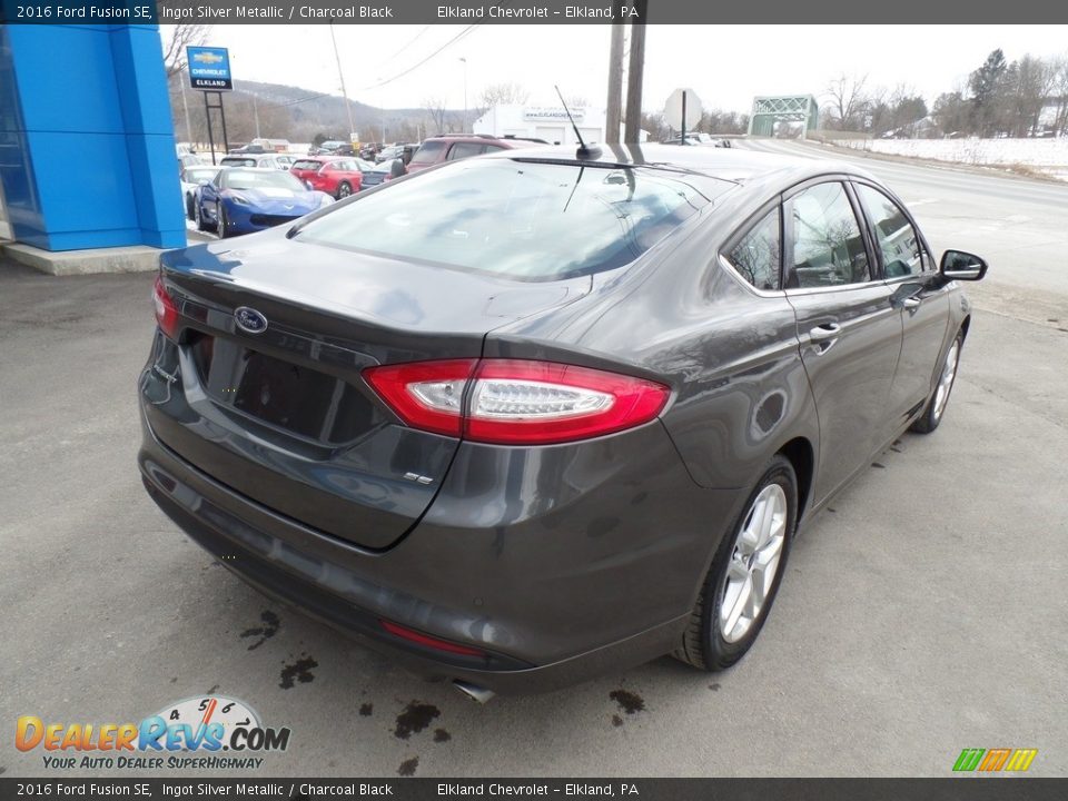 2016 Ford Fusion SE Ingot Silver Metallic / Charcoal Black Photo #5