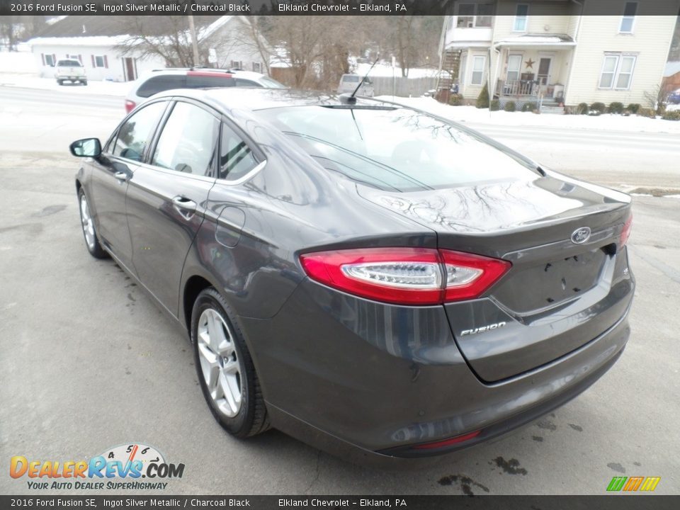 2016 Ford Fusion SE Ingot Silver Metallic / Charcoal Black Photo #7