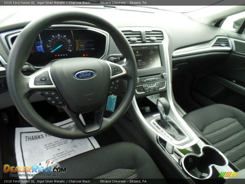 2016 Ford Fusion SE Ingot Silver Metallic / Charcoal Black Photo #13