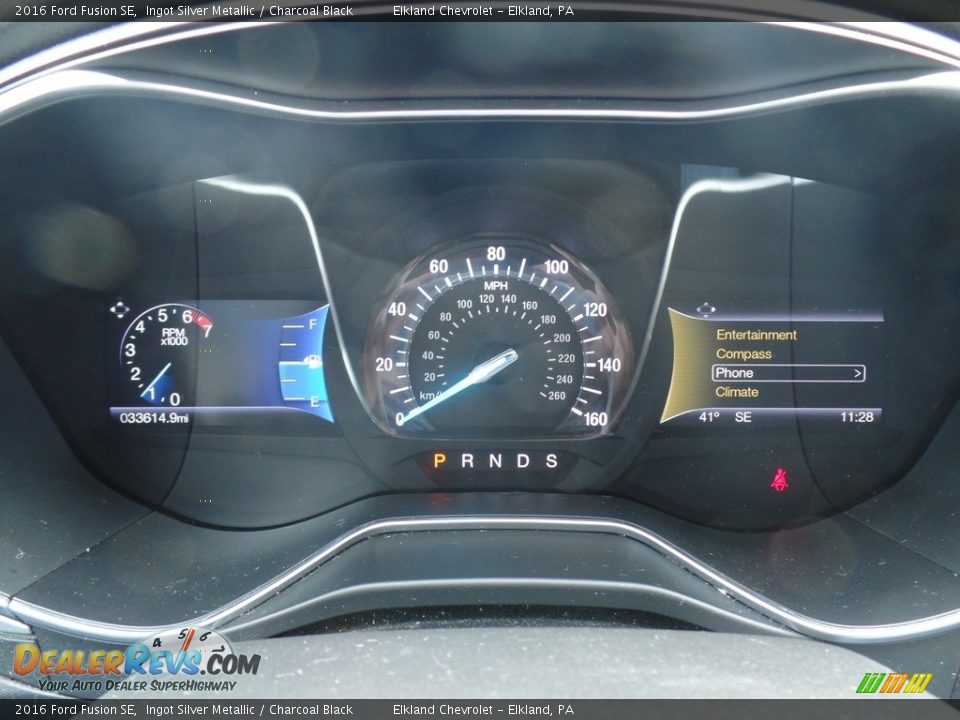2016 Ford Fusion SE Ingot Silver Metallic / Charcoal Black Photo #18