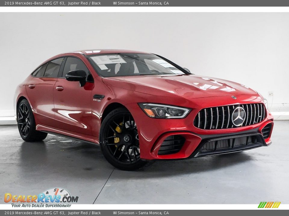 Front 3/4 View of 2019 Mercedes-Benz AMG GT 63 Photo #12