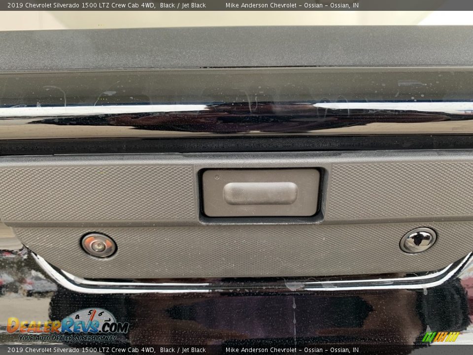2019 Chevrolet Silverado 1500 LTZ Crew Cab 4WD Black / Jet Black Photo #18