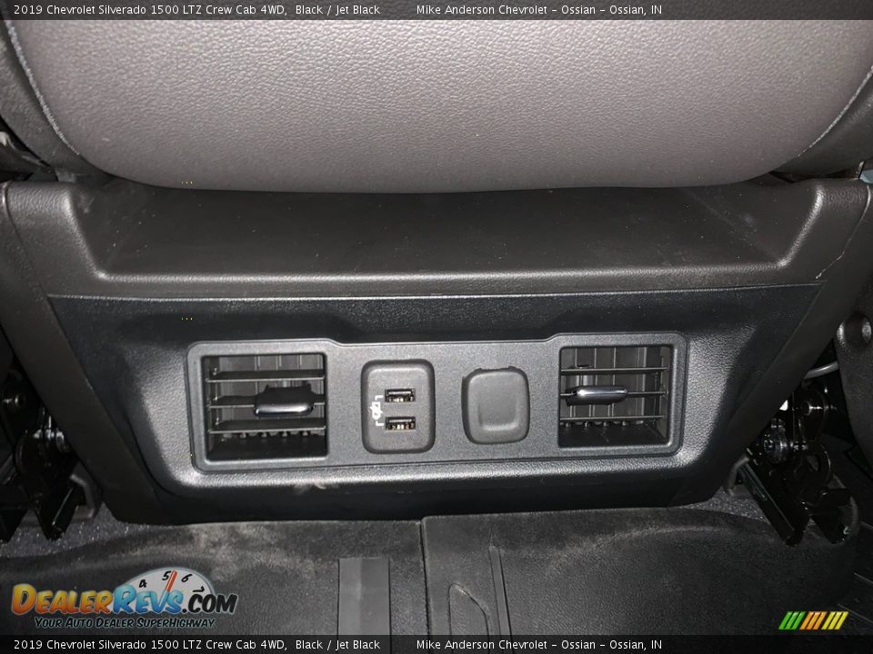 2019 Chevrolet Silverado 1500 LTZ Crew Cab 4WD Black / Jet Black Photo #28