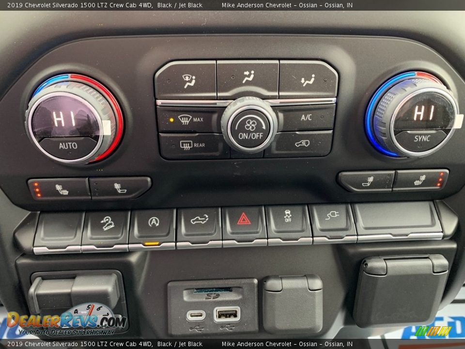 2019 Chevrolet Silverado 1500 LTZ Crew Cab 4WD Black / Jet Black Photo #31
