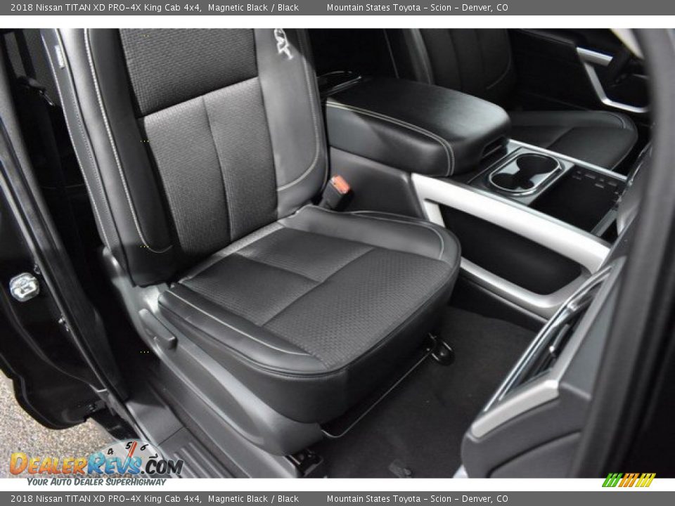 2018 Nissan TITAN XD PRO-4X King Cab 4x4 Magnetic Black / Black Photo #18