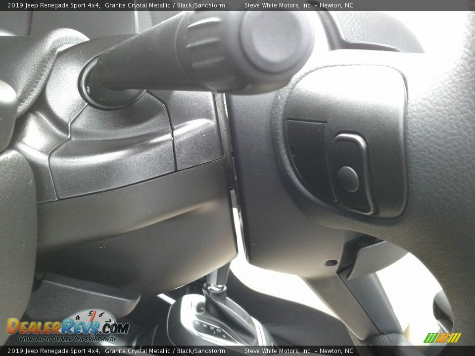 2019 Jeep Renegade Sport 4x4 Granite Crystal Metallic / Black/Sandstorm Photo #15