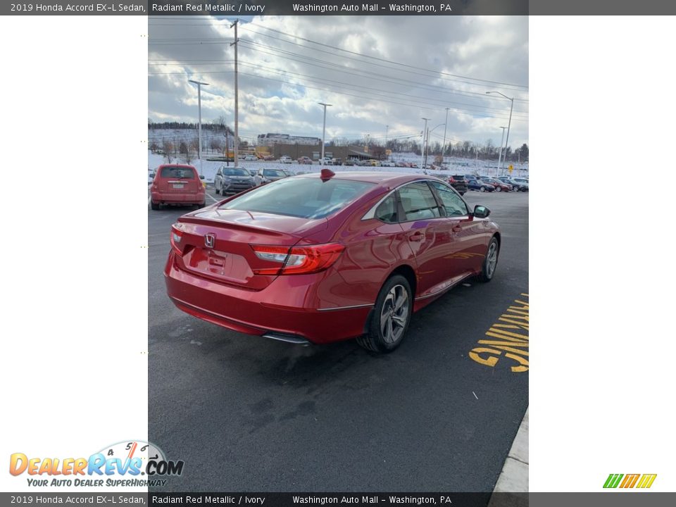 2019 Honda Accord EX-L Sedan Radiant Red Metallic / Ivory Photo #5