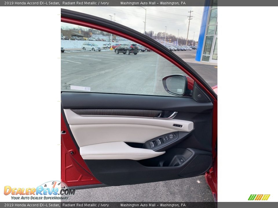 2019 Honda Accord EX-L Sedan Radiant Red Metallic / Ivory Photo #8