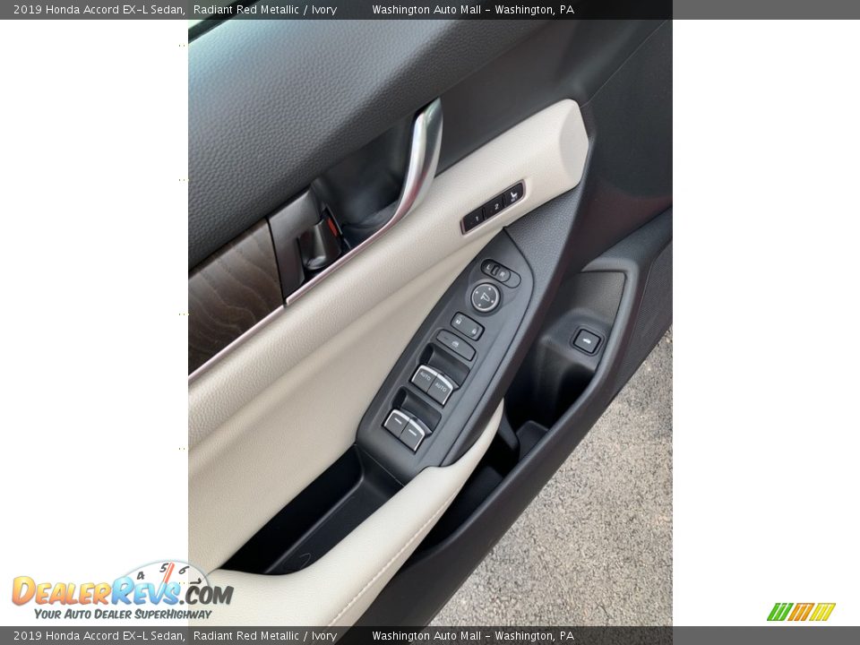 2019 Honda Accord EX-L Sedan Radiant Red Metallic / Ivory Photo #9