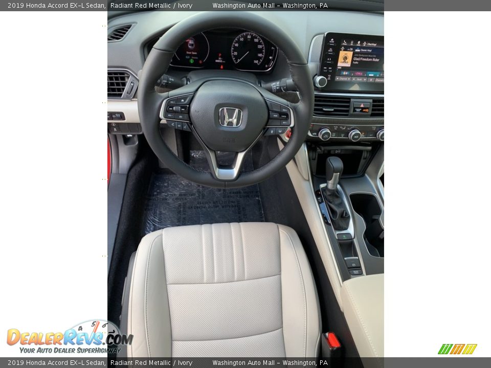 2019 Honda Accord EX-L Sedan Radiant Red Metallic / Ivory Photo #11
