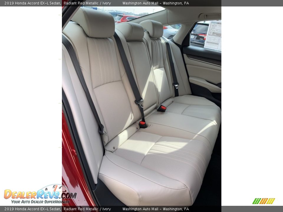2019 Honda Accord EX-L Sedan Radiant Red Metallic / Ivory Photo #24