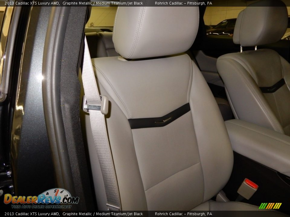 2013 Cadillac XTS Luxury AWD Graphite Metallic / Medium Titanium/Jet Black Photo #19