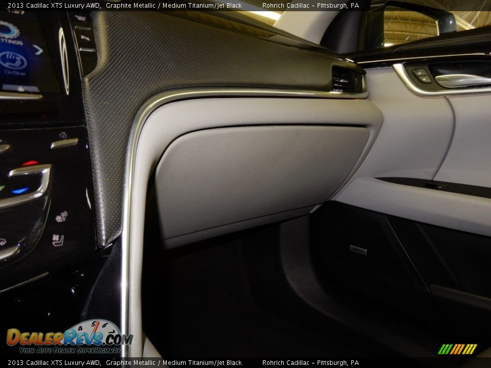 2013 Cadillac XTS Luxury AWD Graphite Metallic / Medium Titanium/Jet Black Photo #21