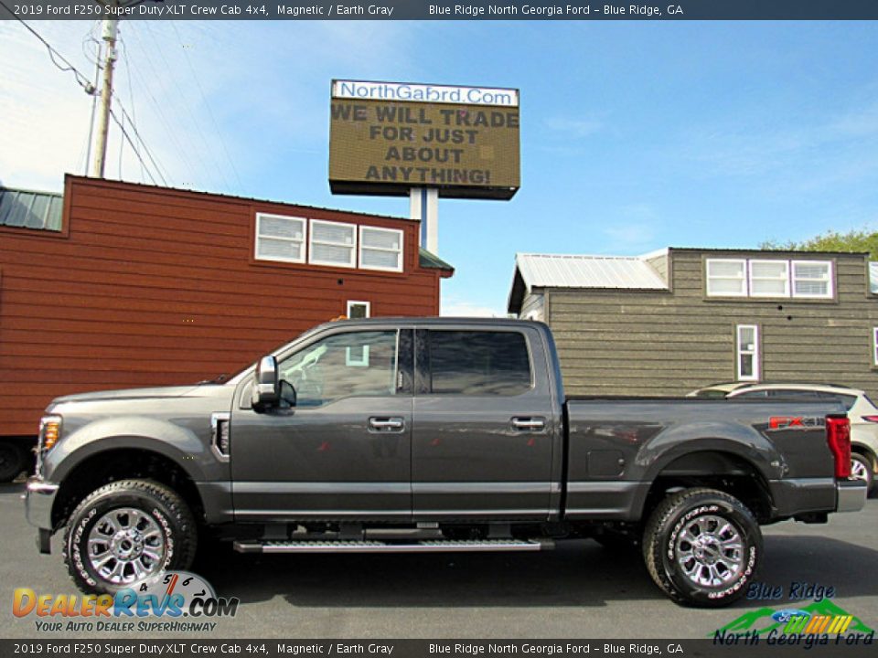 2019 Ford F250 Super Duty XLT Crew Cab 4x4 Magnetic / Earth Gray Photo #2